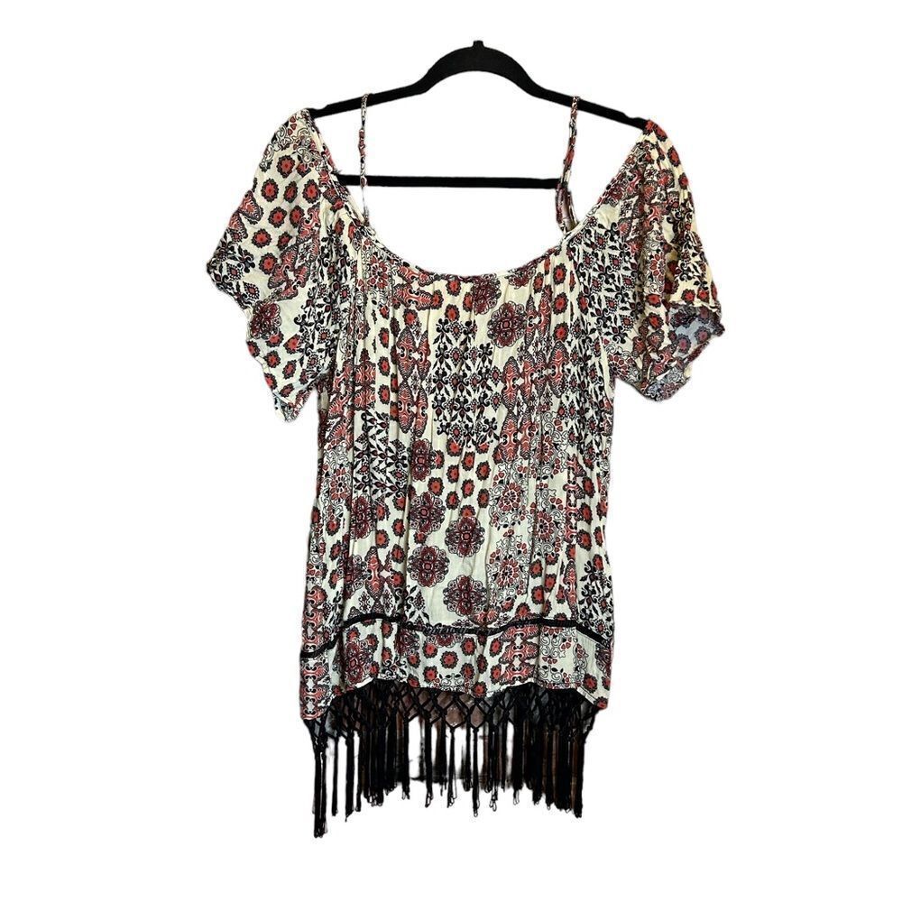 ‎5 for $25🔥Small Kori Fringe Bottom Blouse - Picture 4 of 5